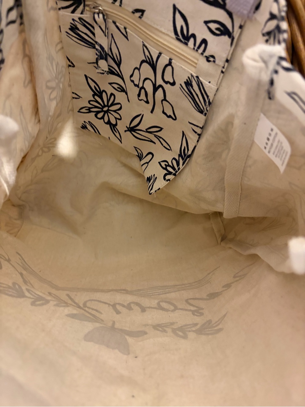 New Bookworm Canvas Tote Bag ๐ ๐ - Picture 3 of 5